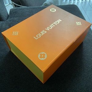 Louis Vuitton large box 15x11x6